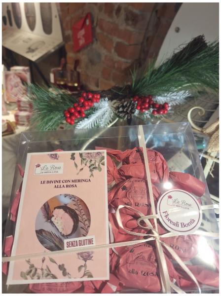 Le Divine alla Crema alla Rosa